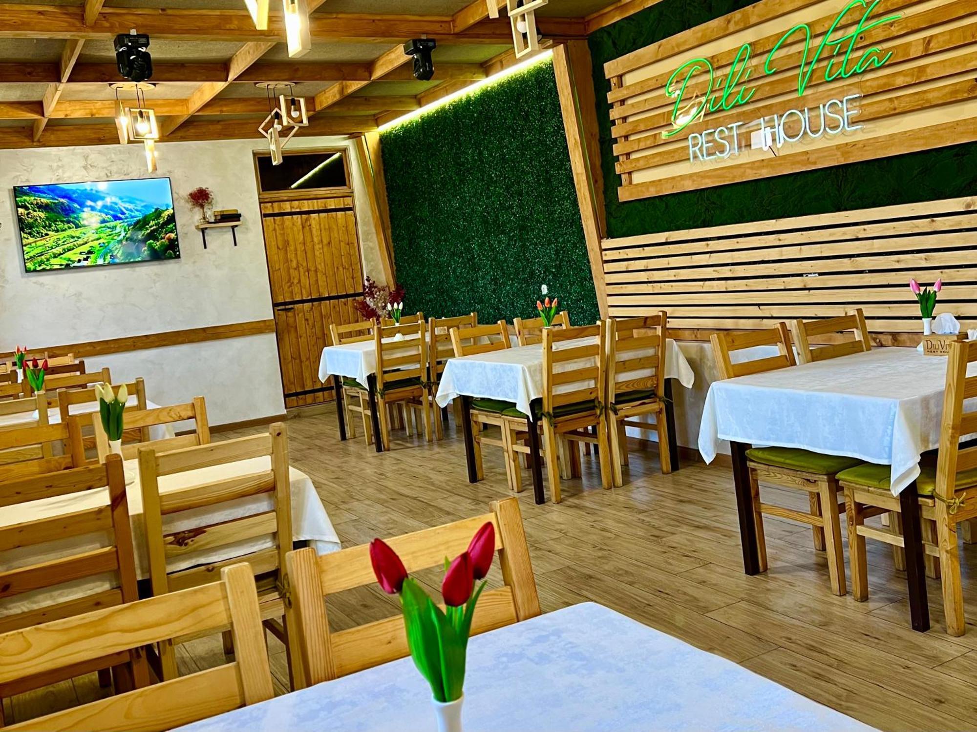 Dilivita Rest House ディリジャン エクステリア 写真